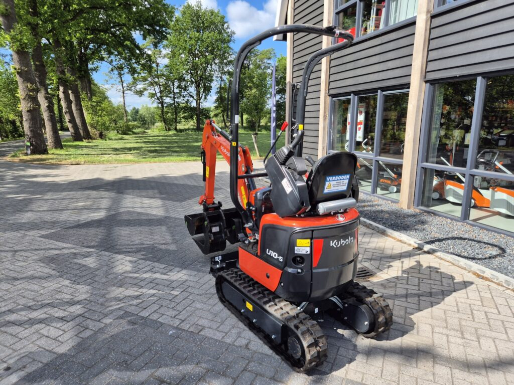 Mini excavator KUBOTA U10-5