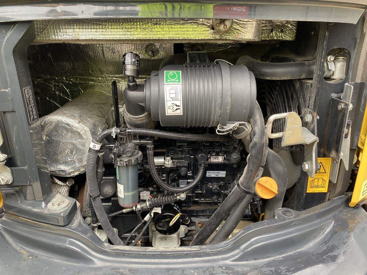 Mini excavator Komatsu PC26MR-3