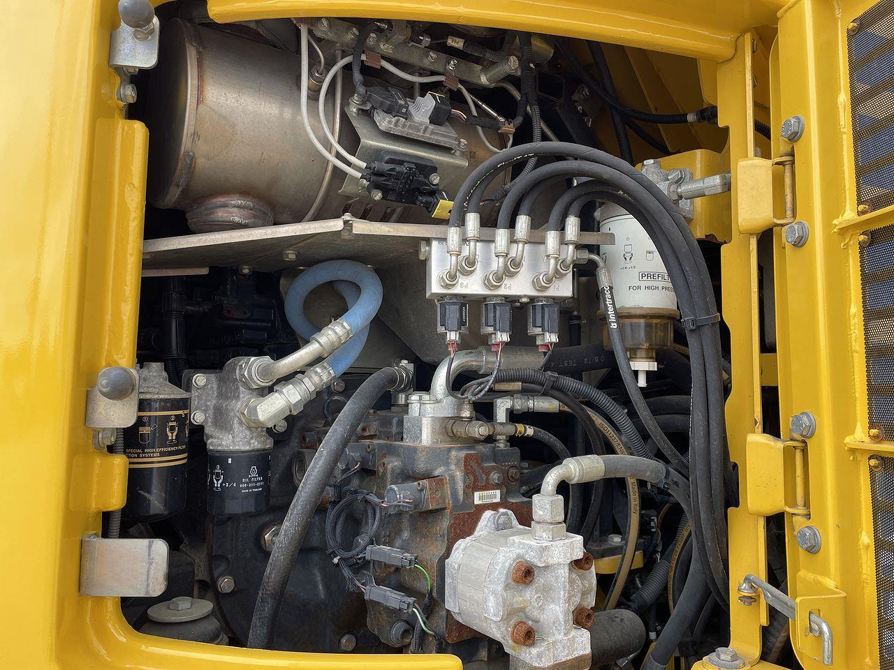 Mini excavator Komatsu PW118MR-11