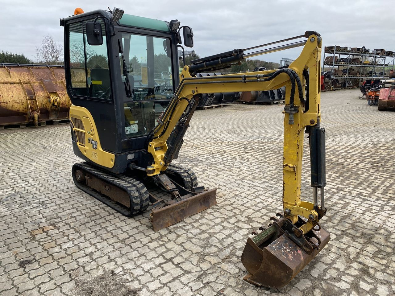 Mini excavator Yanmar SV18