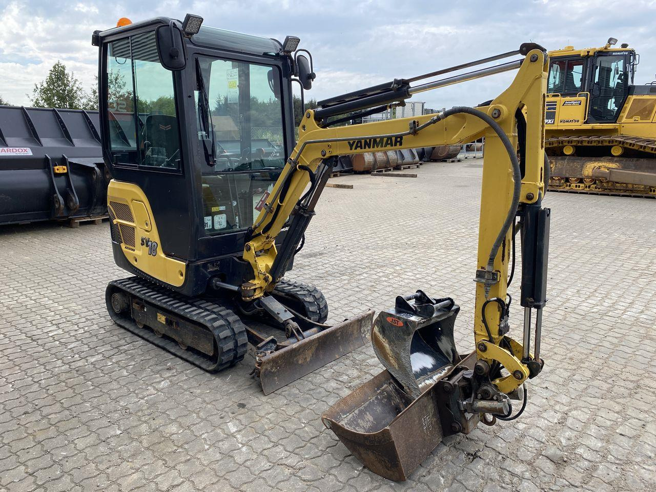Mini excavator Yanmar SV18