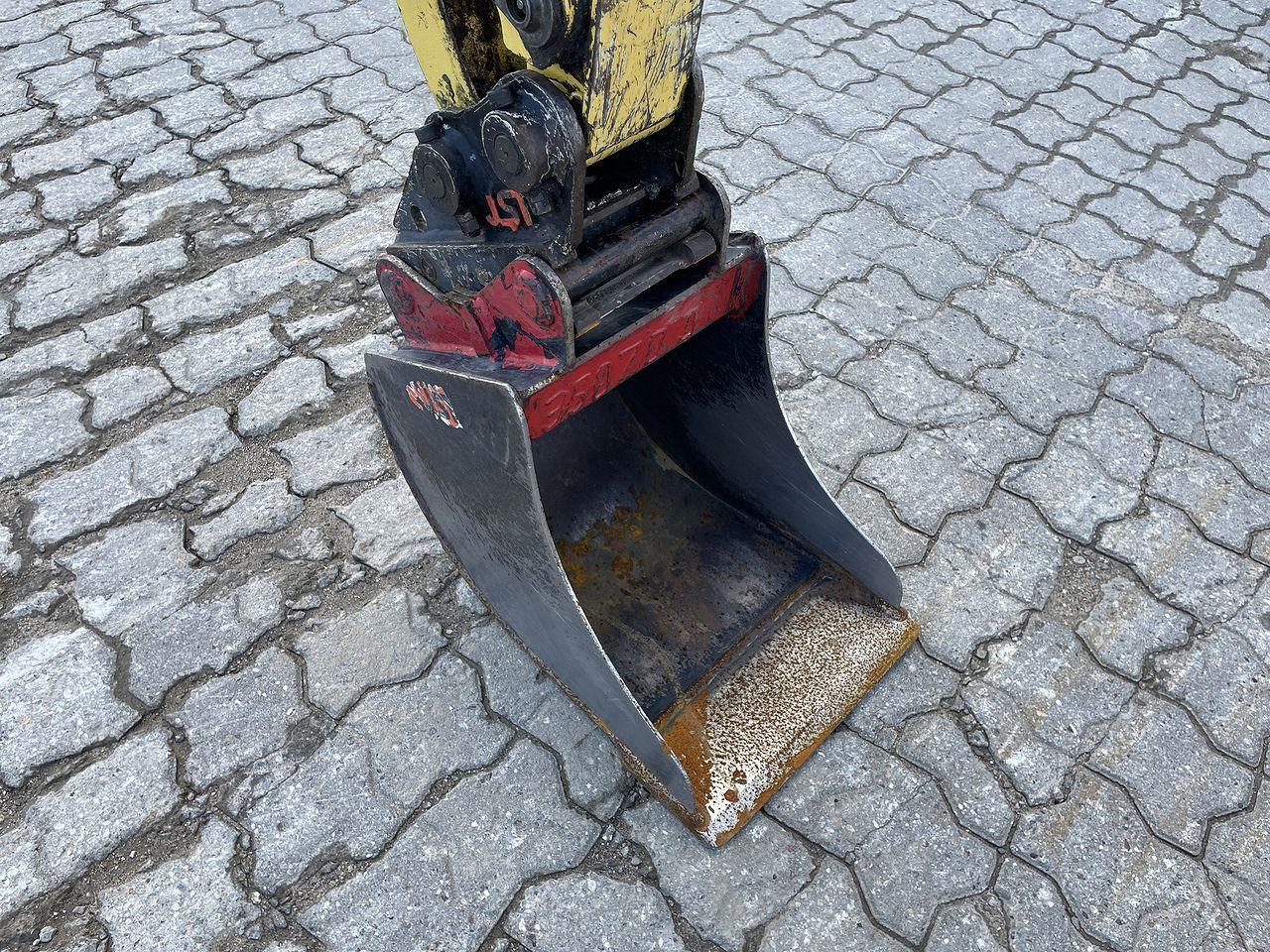 Mini excavator Yanmar VIO12