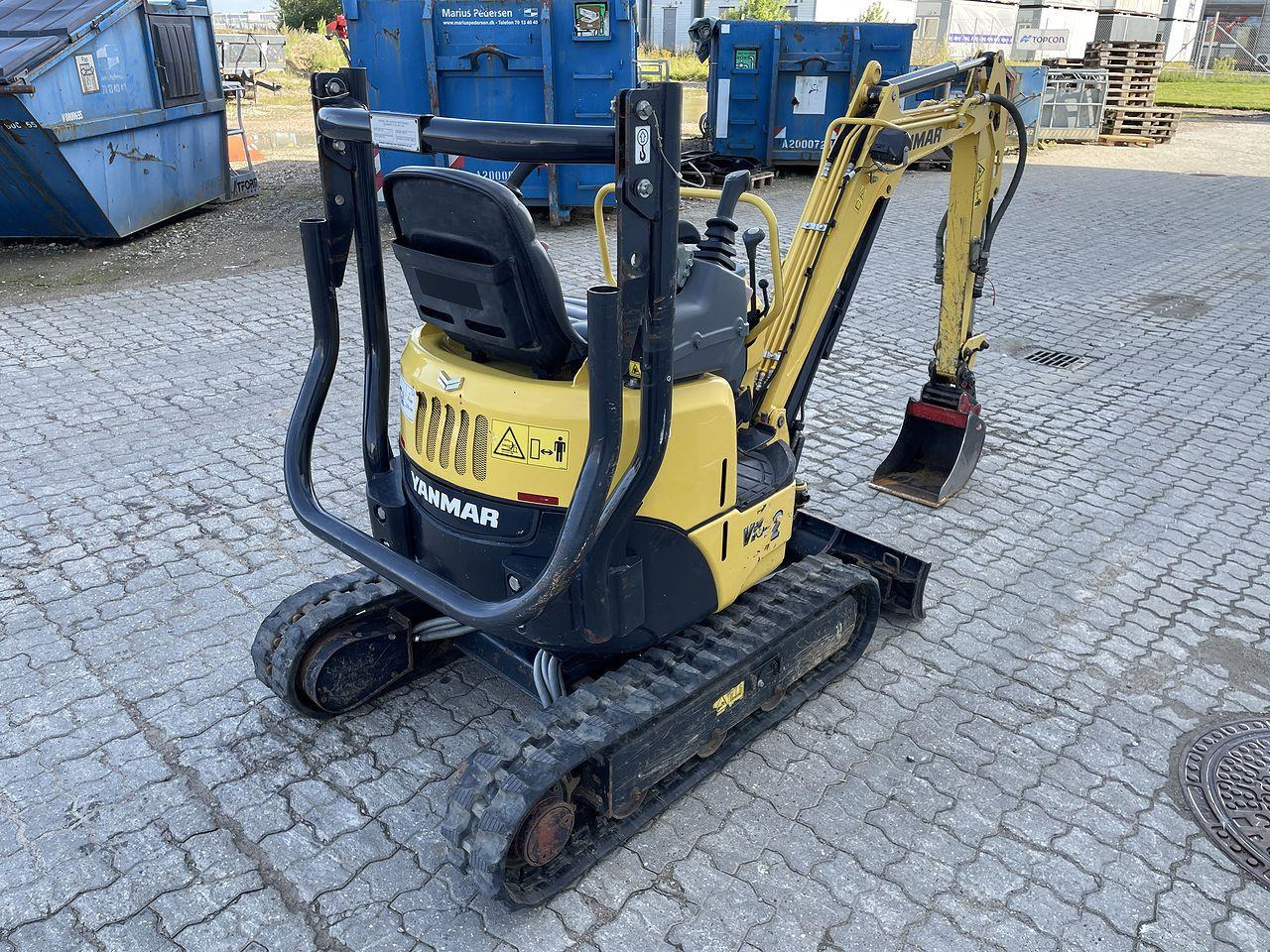Mini excavator Yanmar VIO12
