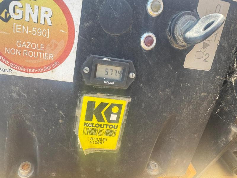 Mini roller Ammann ARW 65 1D42