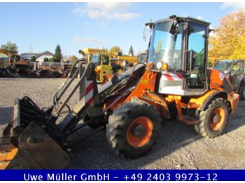 Wheel loader New Holland W70BTC: picture 1