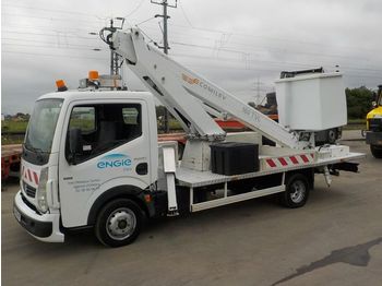 Truck mounted aerial platform Renault Maxity: picture 1