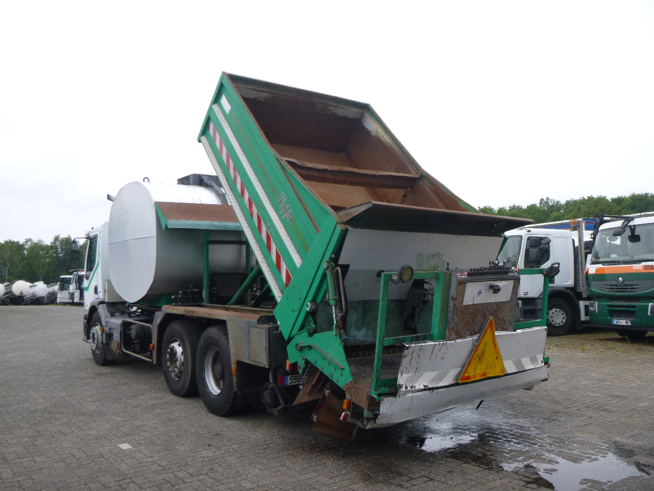 Asphalt distributor for transportation of bitumen Renault Premium 340 6x2 Road repair bitumen tank 6 m3 / tipper: picture 3