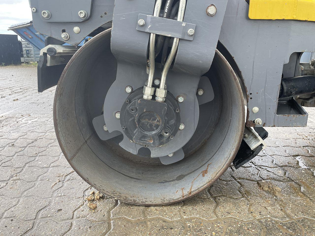 Road roller Atlas Copco CC900