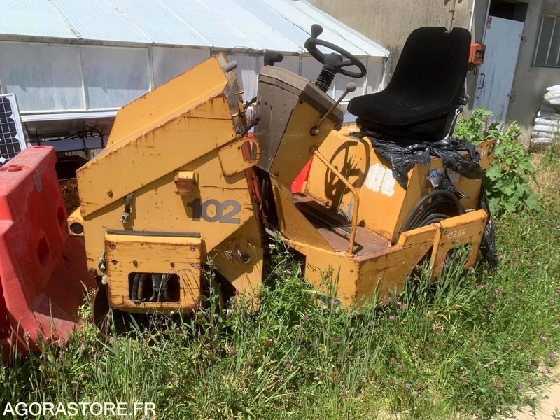 Road roller ROULEAU CYLINDRE (compresseur)