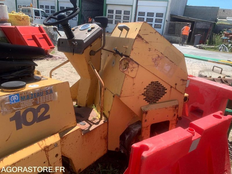 Road roller ROULEAU CYLINDRE (compresseur)