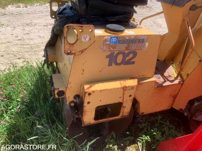 Road roller ROULEAU CYLINDRE (compresseur)