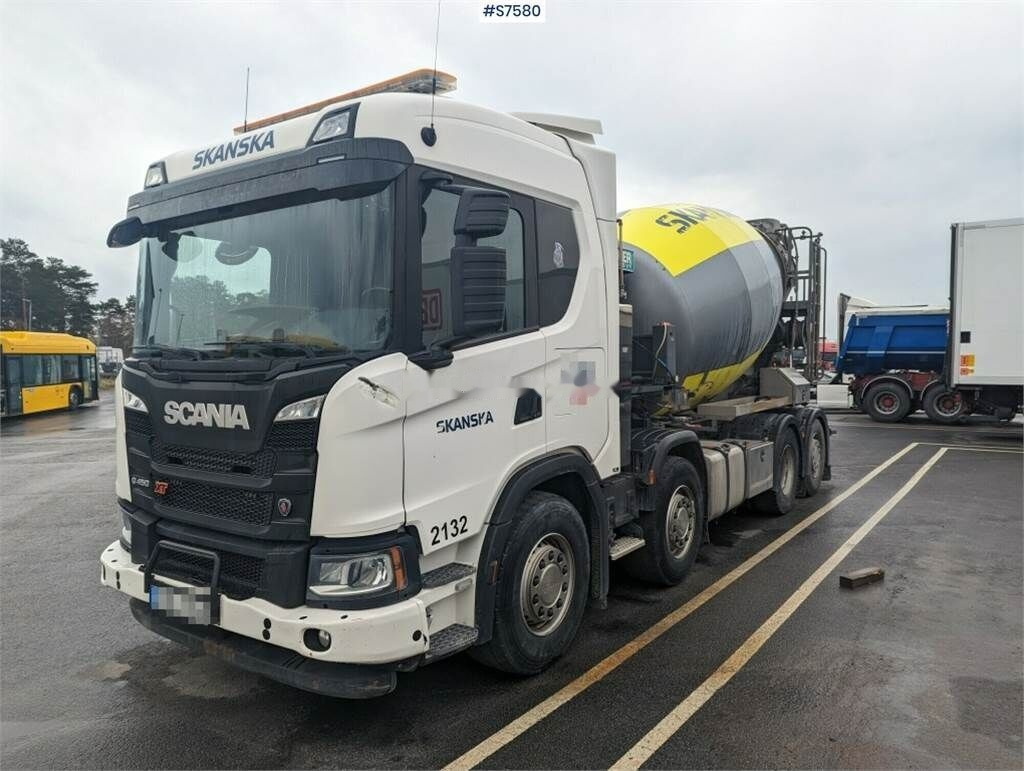 Leasing of Scania G450 8x2 Concrete truck with chute Scania G450 8x2 Concrete truck with chute: picture 1