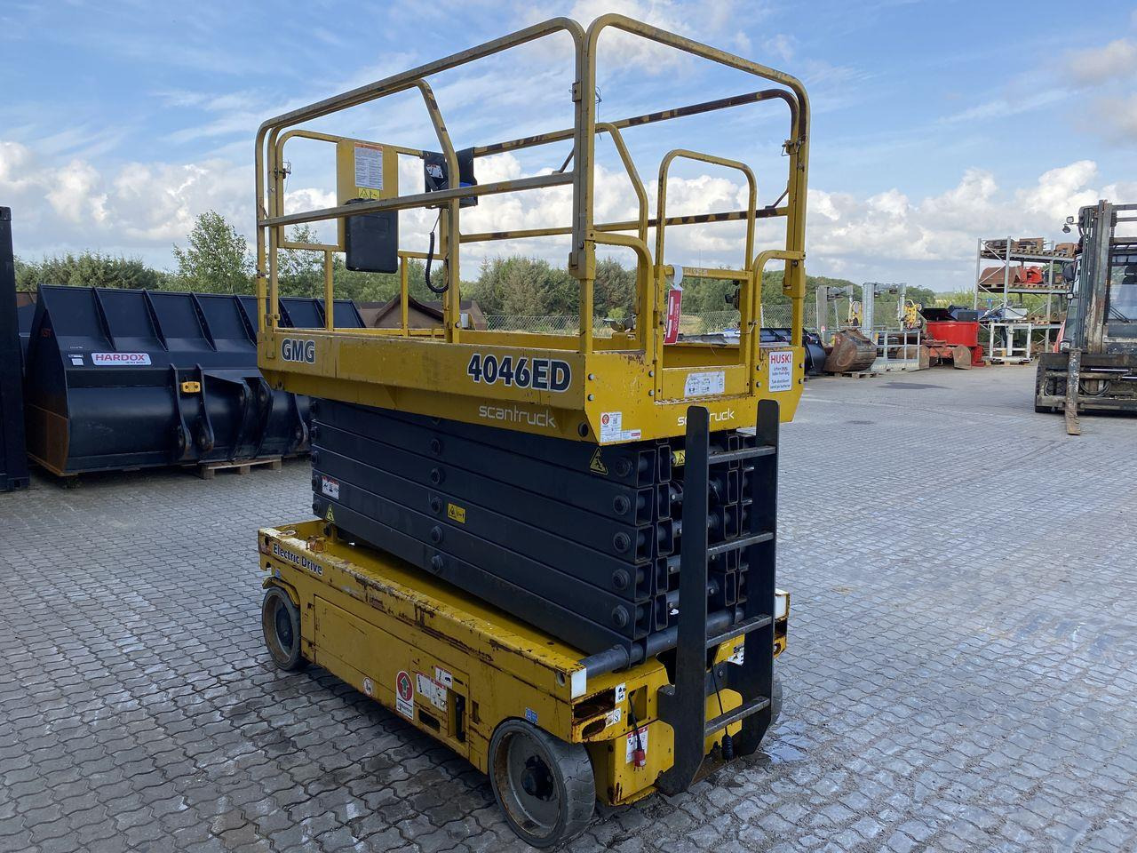 Scissor lift GMG 4046-ED