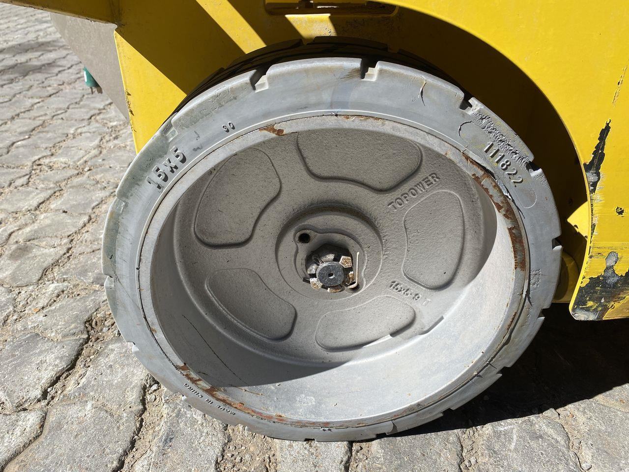 Scissor lift GMG 4555-i