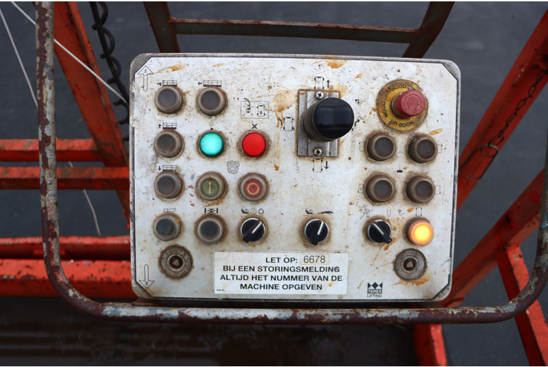 Scissor lift Holland lift 195DL25/S