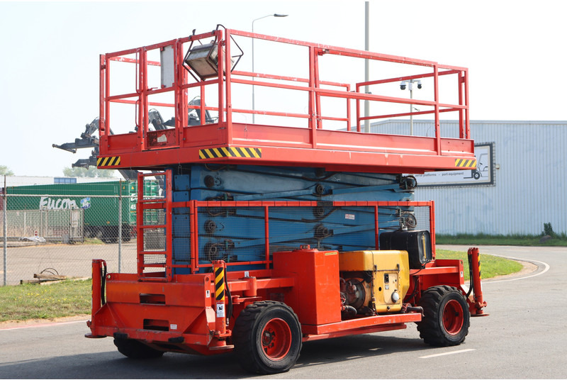 Scissor lift Holland lift B-195DL25