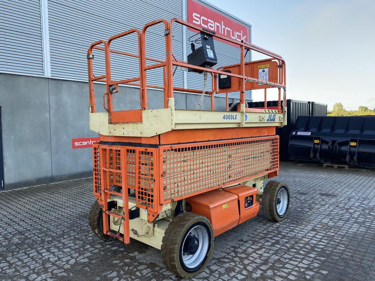 Scissor lift JLG 4069LE