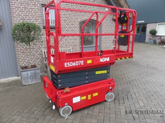 Scissor lift MAGNI ES 0607E