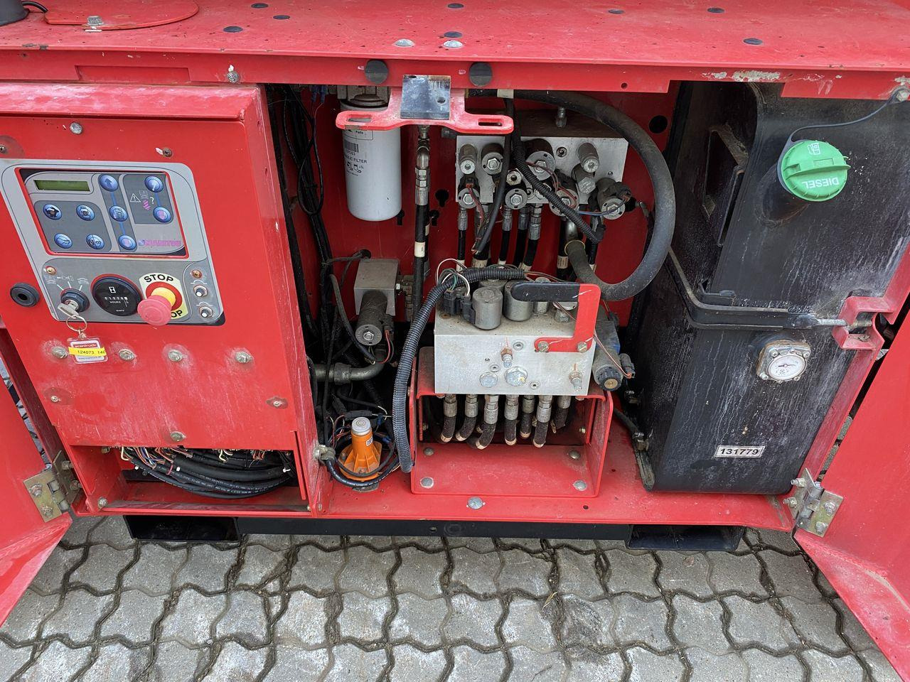 Scissor lift Manitou 140SC