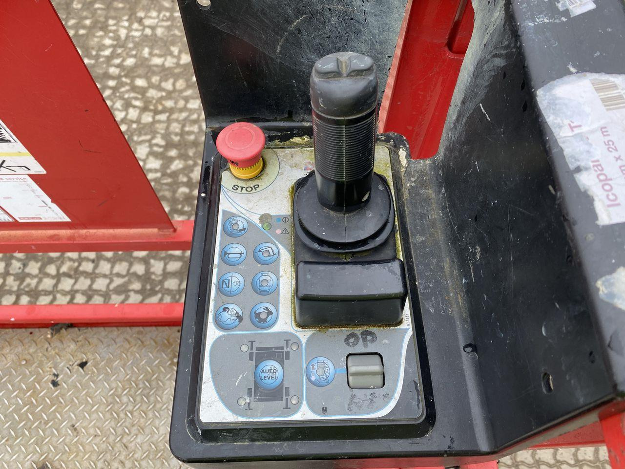 Scissor lift Manitou 140SC