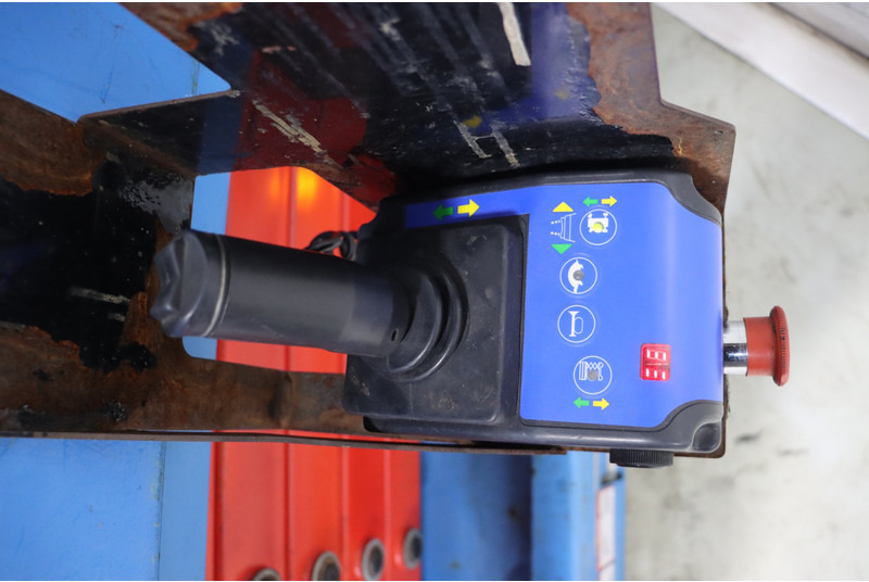 Scissor lift Mantall XE140W