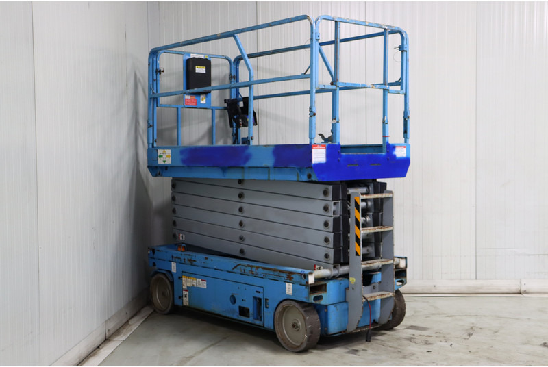 Scissor lift Mantall XE140W