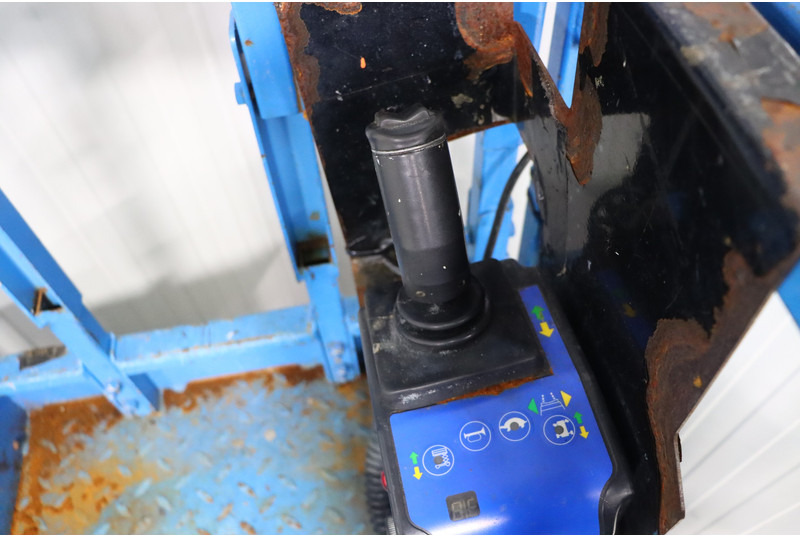 Scissor lift Mantall XE80N