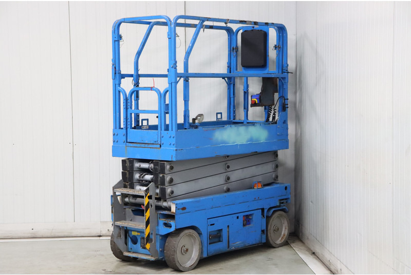 Scissor lift Mantall XE80N