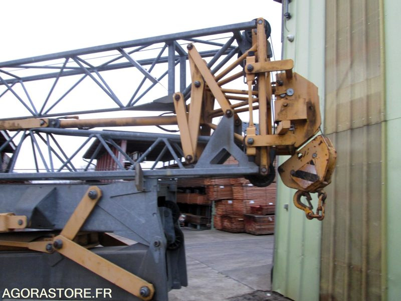 Self-erecting tower crane grue POTAIN HD 10 A