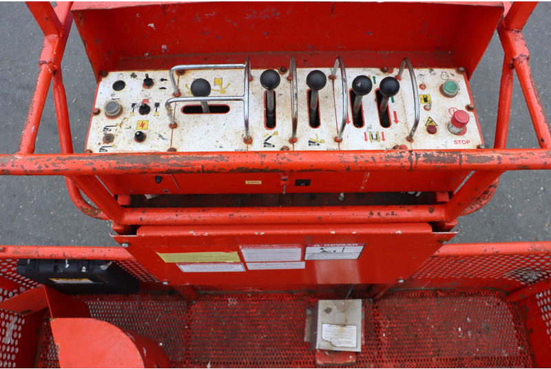 Telescopic boom Aichi SR210