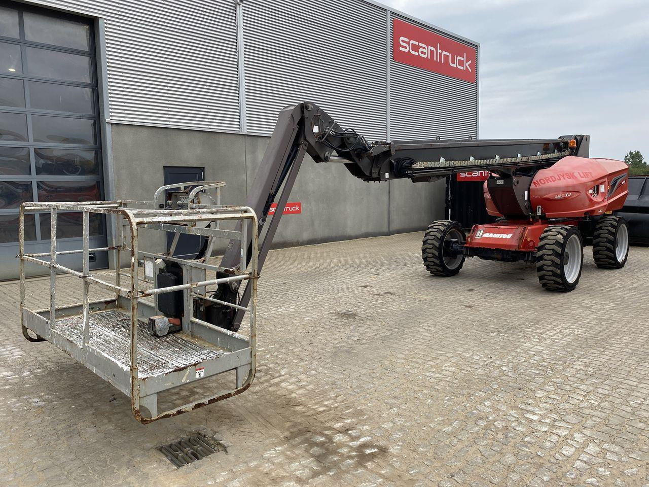 Telescopic boom Manitou 260TJ