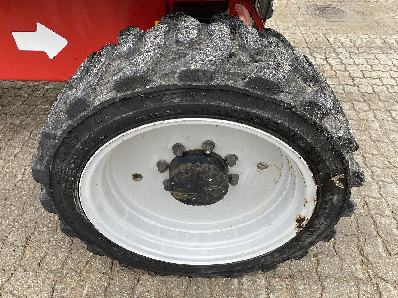 Telescopic boom Manitou 260TJ