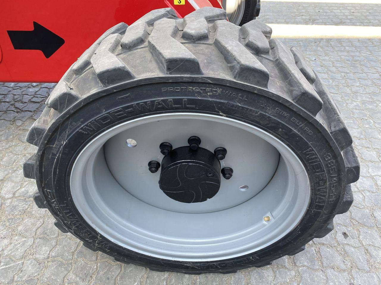 Telescopic boom Manitou 280TJ