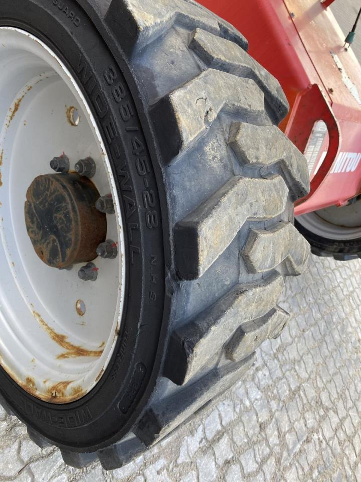 Telescopic boom Manitou 280TJ