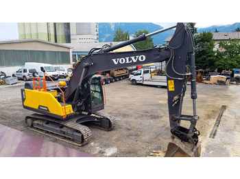 Crawler excavator VOLVO EC220E: picture 1