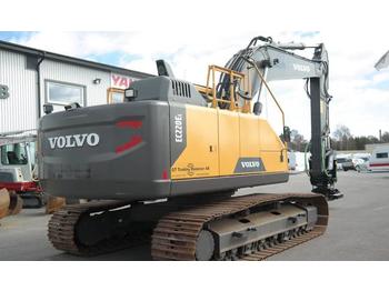 Crawler excavator Volvo EC 220EL *Uthyres*: picture 1