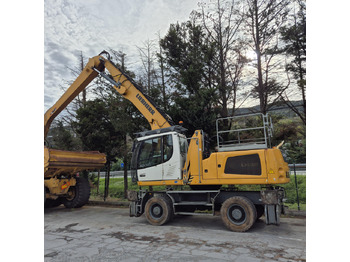 Waste/ Industry handler LIEBHERR LH30M