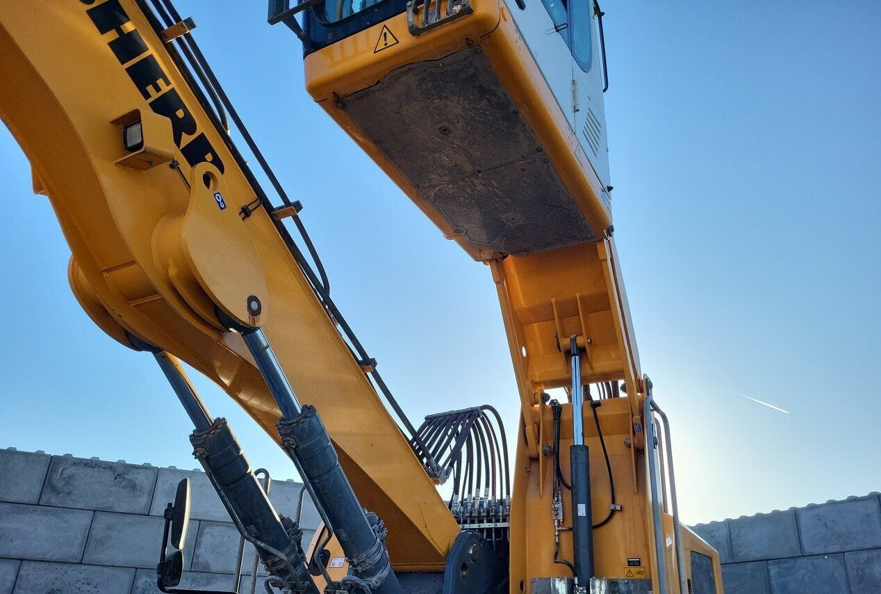Waste/ Industry handler LIEBHERR LH30M