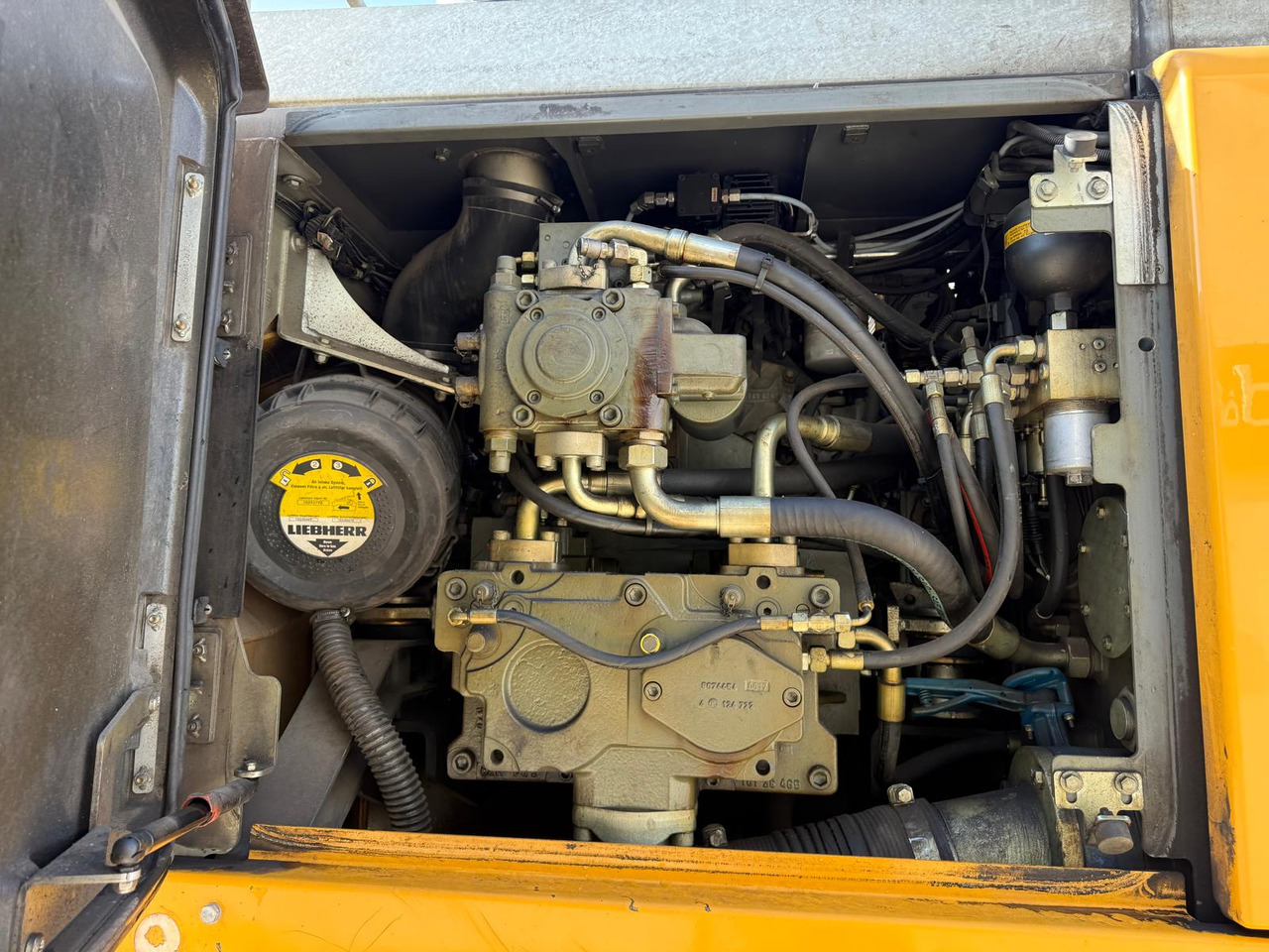 Waste/ Industry handler LIEBHERR LH30M