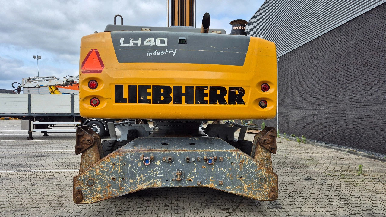 Waste/ Industry handler LIEBHERR LH40M