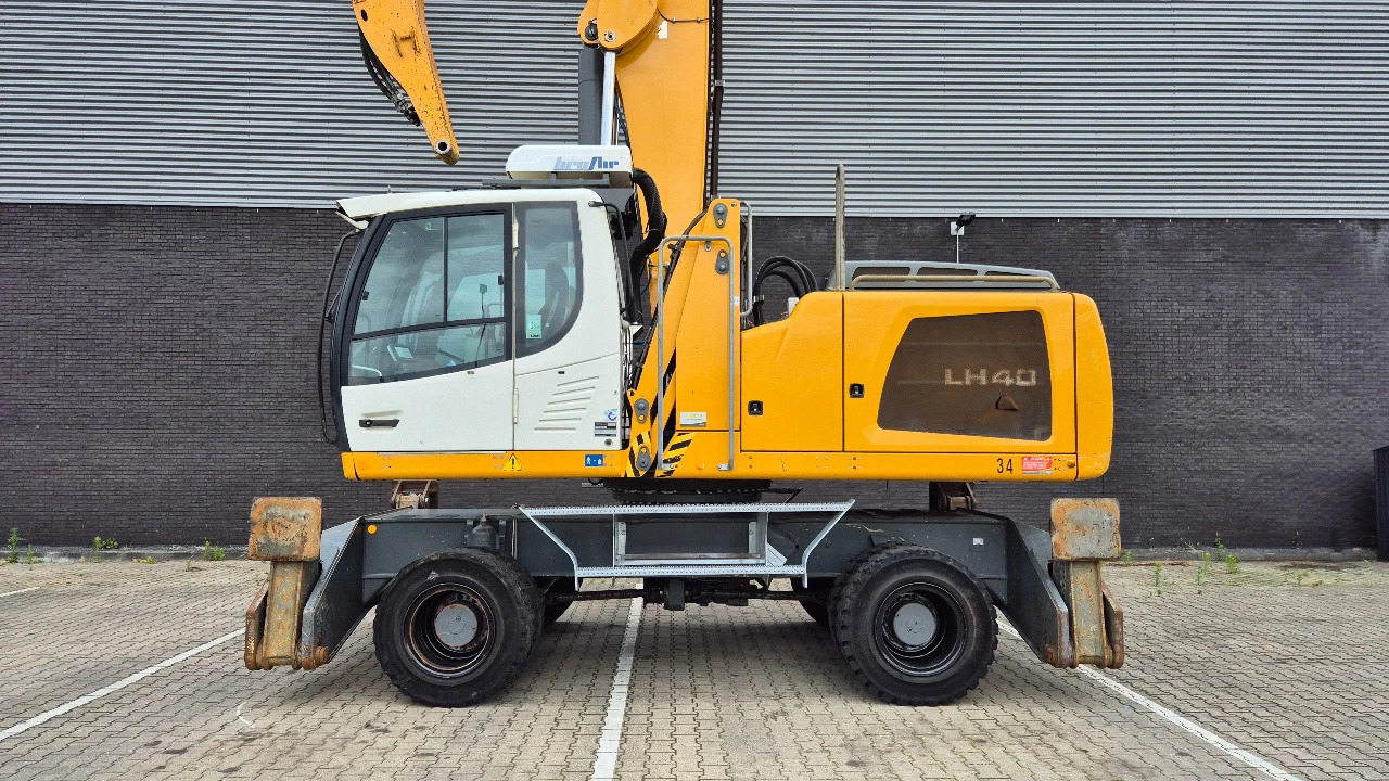 Waste/ Industry handler LIEBHERR LH40M