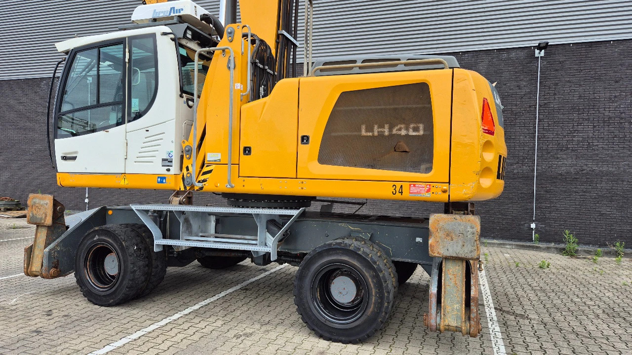 Waste/ Industry handler LIEBHERR LH40M