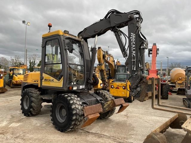 Wheel excavator Mecalac 12 MTX