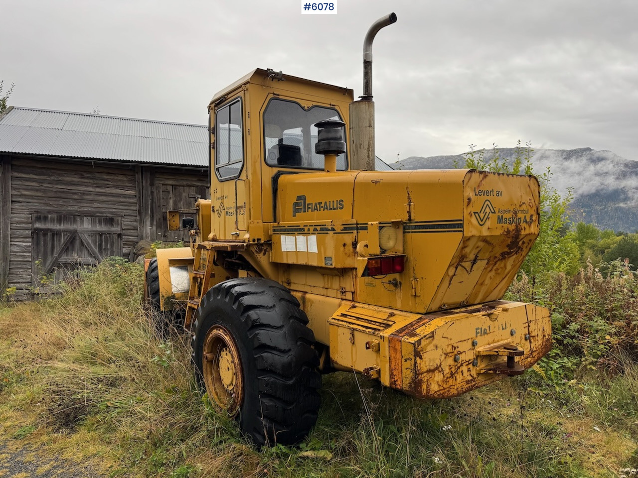 Wheel loader 1986 Fiat-Allis 645-B Wheel Loader.