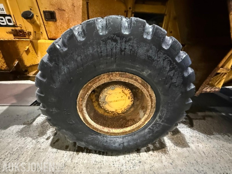Wheel loader 1986 Volvo L90 Hjullaster med skuffe