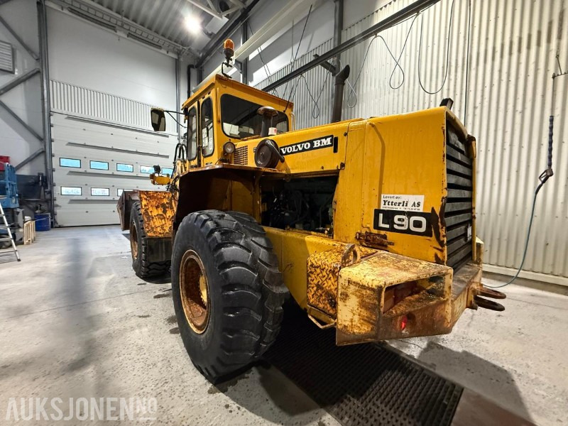 Wheel loader 1986 Volvo L90 Hjullaster med skuffe