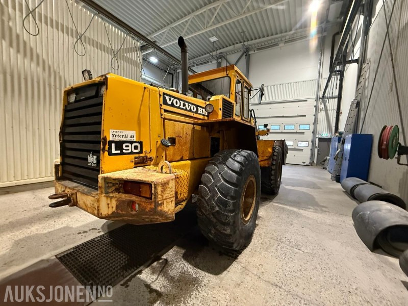 Wheel loader 1986 Volvo L90 Hjullaster med skuffe