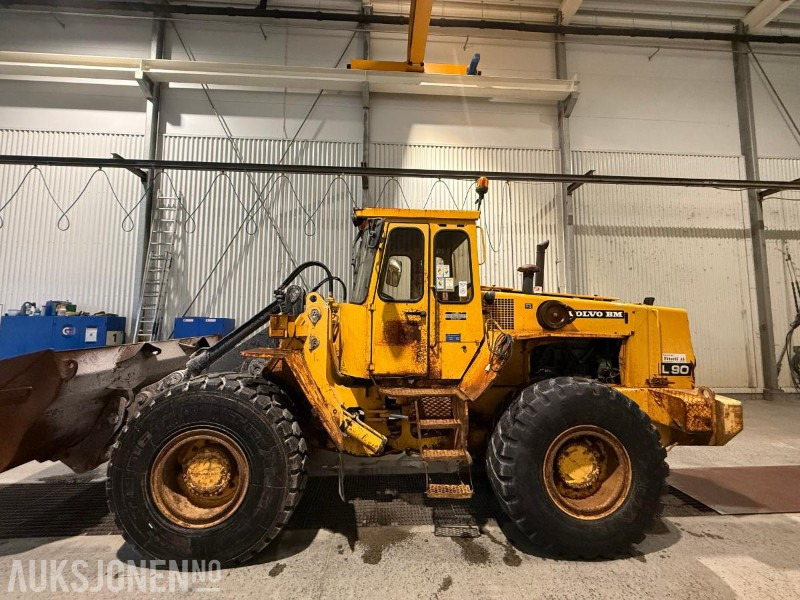 Wheel loader 1986 Volvo L90 Hjullaster med skuffe