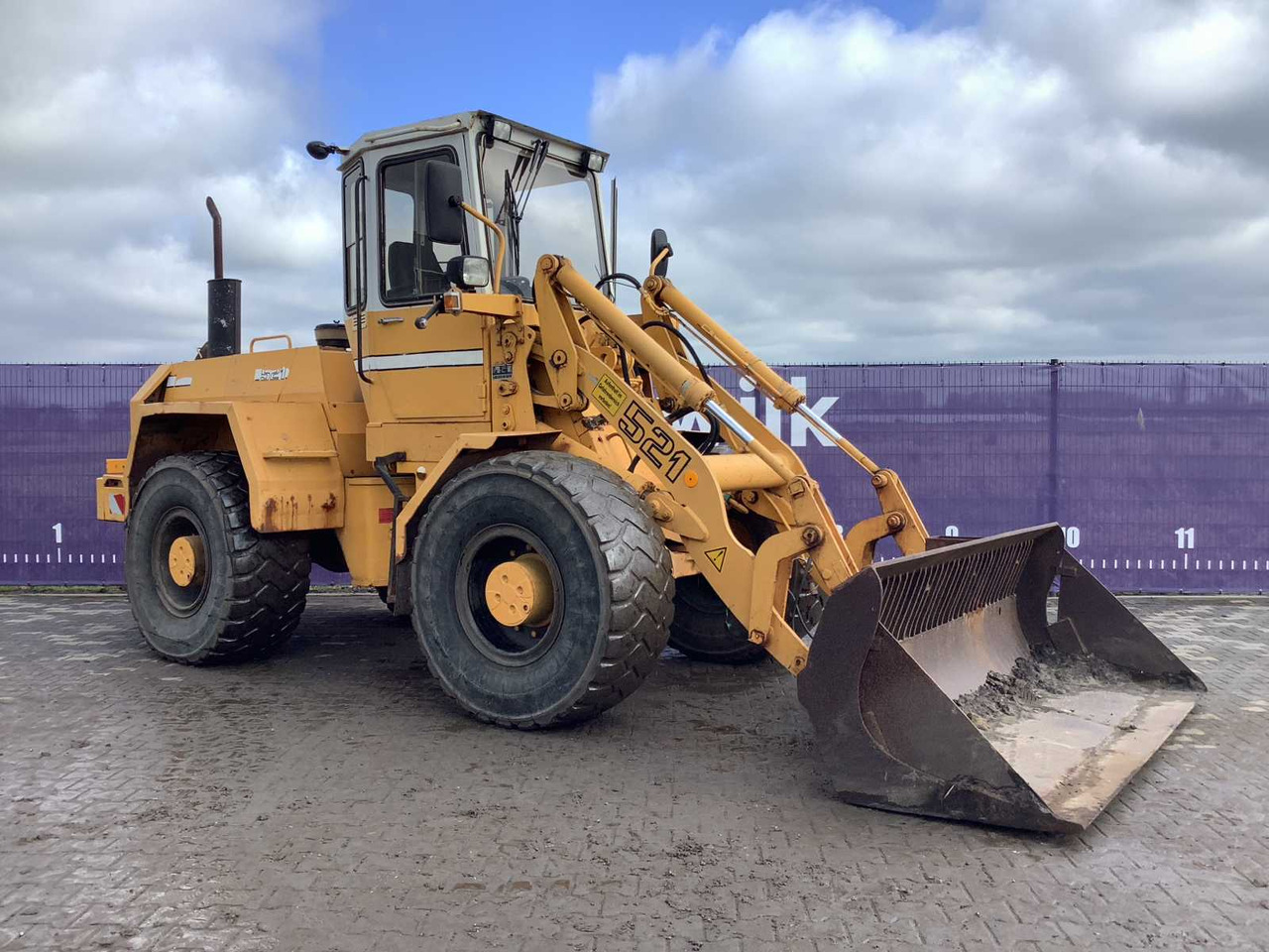 Wheel loader 1989 - LIEBHERR - L521 - SHOVEL