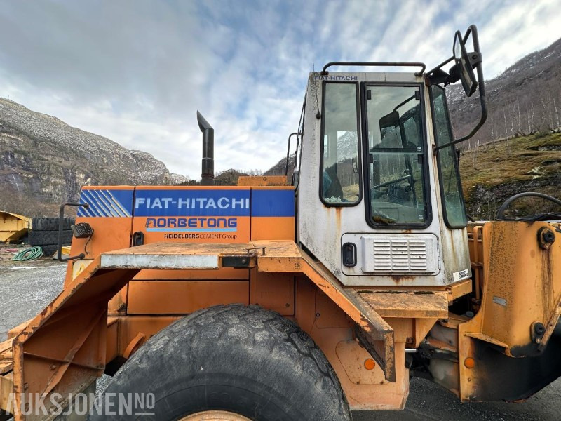 Wheel loader 1995 Fiat-Hitachi FR130 Hjullaster, 10418 timer